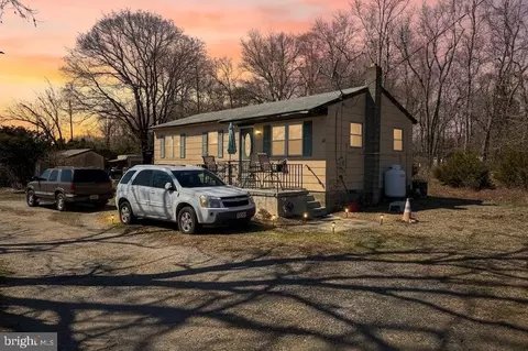 31 Cookstown New Egypt Rd, Wrightstown, NJ 08562