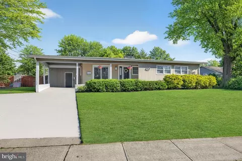 419 Edgemoor Dr, Moorestown, NJ 08057