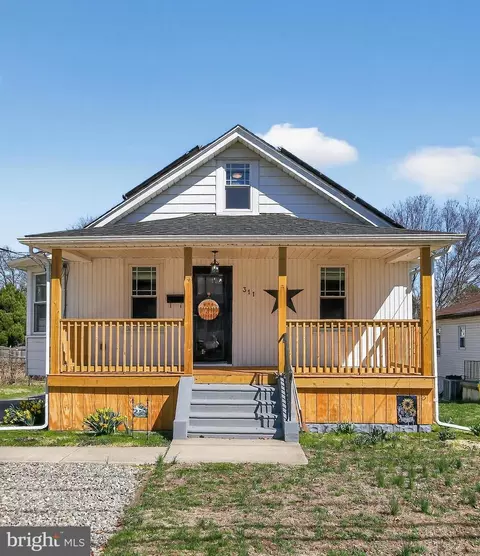 311 W Gradwell Ave, Maple Shade, NJ 08052
