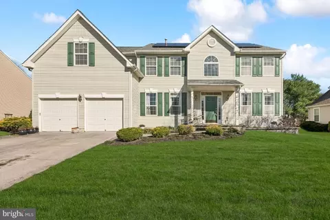 12 Anchor Ct, Hainesport, NJ 08036
