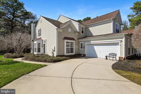 24 Wrentham Dr, Medford, NJ 08055