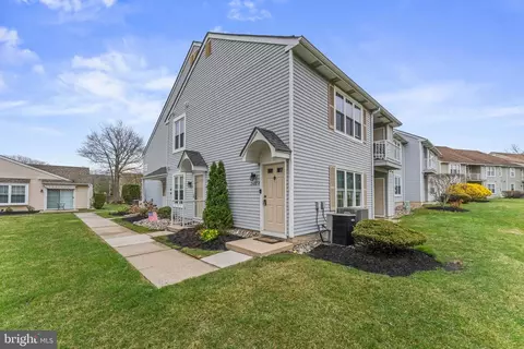 3408 B Neils Ct, Mount Laurel, NJ 08054