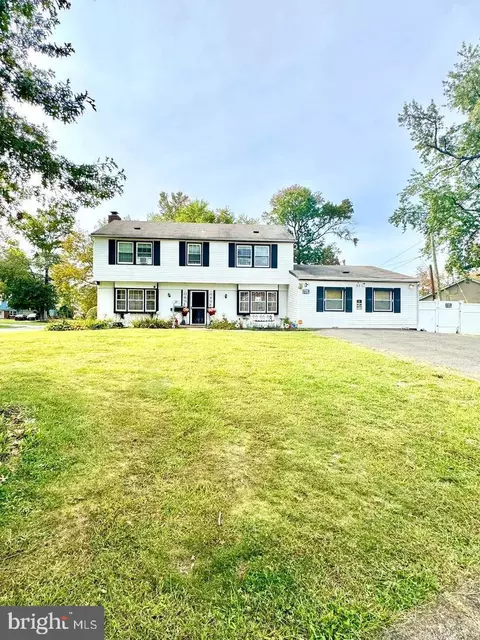 37 Elridge Ln, Willingboro, NJ 08046