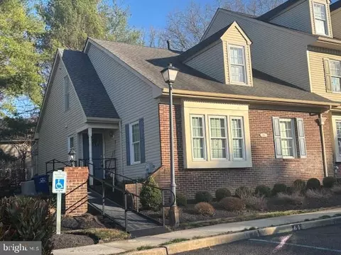 207 Berkshire Way, Marlton, NJ 08053