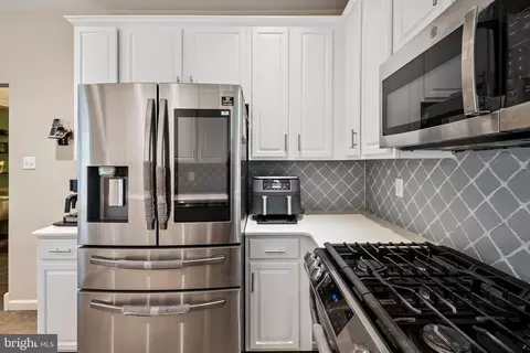 Kitchen - 10 Augusta Dr, Westampton, NJ 08060 photo 3 of 3