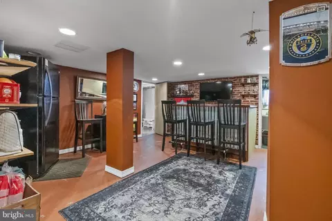 Entry Way - 429 E 2nd St, Moorestown, NJ 08057 photo 11 of 11