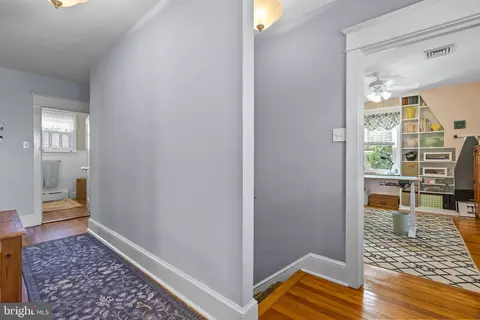 Entry Way - 429 E 2nd St, Moorestown, NJ 08057 photo 6 of 11