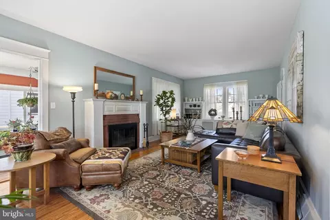 Living - 429 E 2nd St, Moorestown, NJ 08057 photo 2 of 5