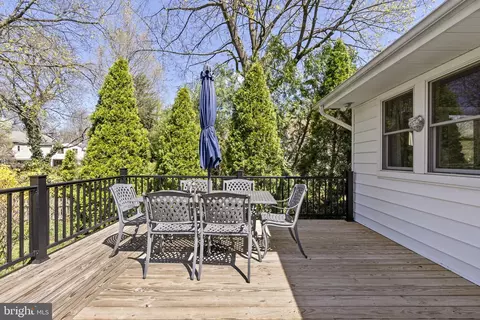 Exterior - 429 E 2nd St, Moorestown, NJ 08057 photo 6 of 14