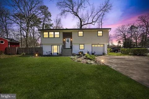 70 Sepulga Dr, Browns Mills, NJ 08015