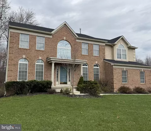 3 Sunflower Cir, Burlington, NJ 08016