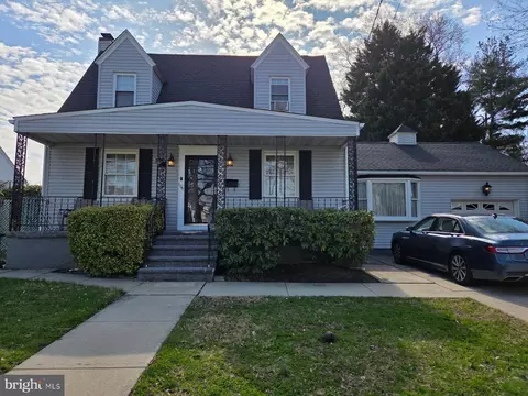 106 W Mill Rd, Maple Shade, NJ 08052