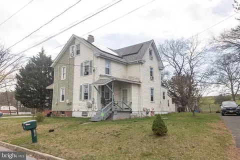 188 Hulme St, Mount Holly, NJ 08060