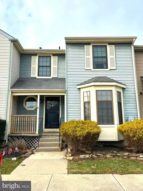 14 Chablis Ct, Marlton, NJ 08053