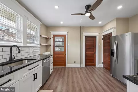 Entry Way - 323 Maple Ave, Delanco, NJ 08075 photo 1 of 3