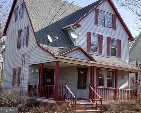 3 Circle Dr, Browns Mills, NJ 08015