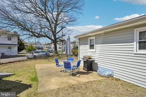 Exterior - 600 Bem St, Riverside, NJ 08075 photo 4 of 5