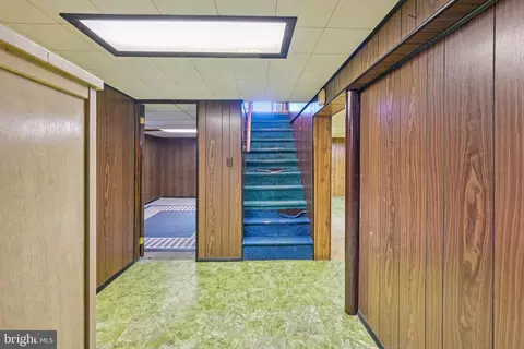 Entry Way - 600 Bem St, Riverside, NJ 08075 photo 3 of 4