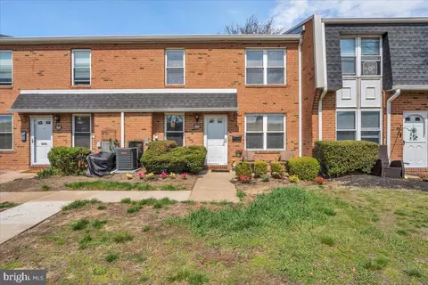 2061 Harbour Dr, Palmyra, NJ 08065