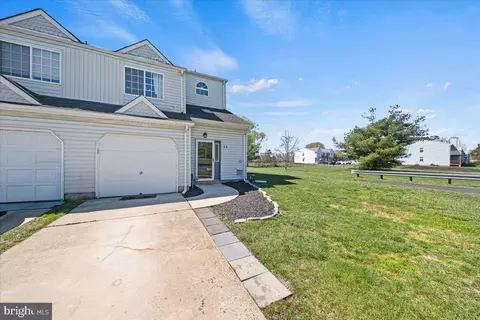 35 Caraway Ct, Lumberton, NJ 08048
