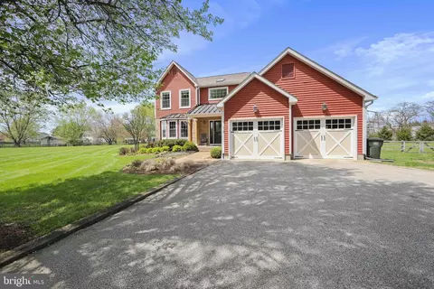 17 Bridge Rd, Lumberton, NJ 08048