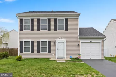47 Greenbrook Dr, Columbus, NJ 08022