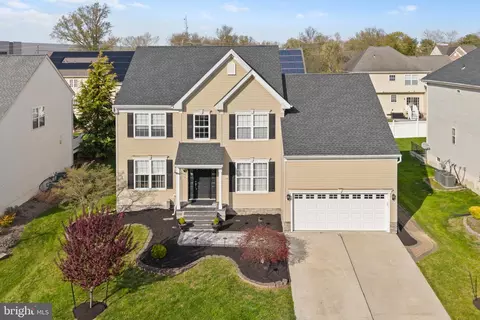 16 Meadow Run Rd, Bordentown, NJ 08505