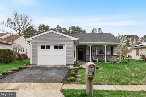 7 Picardy Pl, Southampton, NJ 08088