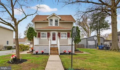 109 E Mill Rd, Maple Shade, NJ 08052
