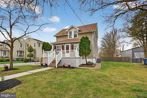 Exterior - 109 E Mill Rd, Maple Shade, NJ 08052 photo 2 of 6
