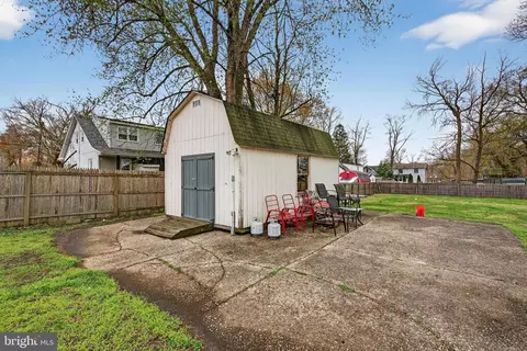 Exterior - 109 E Mill Rd, Maple Shade, NJ 08052 photo 4 of 6