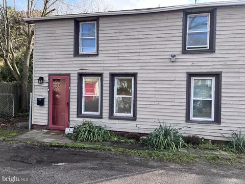 1 Woods Aly, Mount Holly, NJ 08060