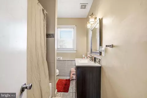 Entry Way - 257 Progress St, Riverside, NJ 08075 photo 3 of 5