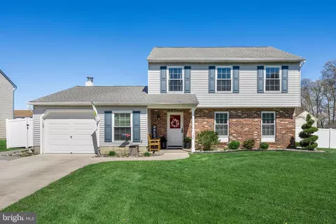 140 Carlton Ave, Marlton, NJ 08053