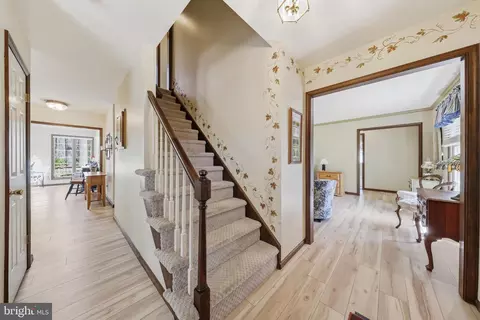 Entry Way - 8 Candle Ct, Shamong, NJ 08088 photo 1 of 3