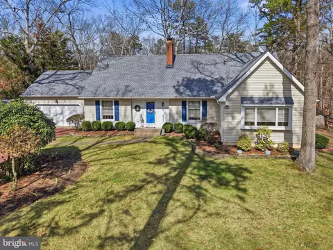 Exterior - 8 Candle Ct, Shamong, NJ 08088 photo 4 of 12