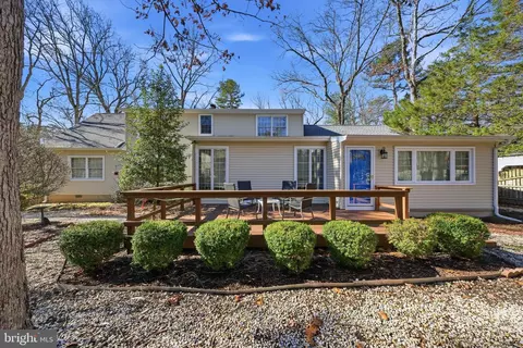 Exterior - 8 Candle Ct, Shamong, NJ 08088 photo 9 of 12
