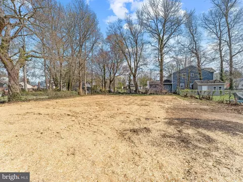 Exterior - 204 E Mill Rd, Maple Shade, NJ 08052 photo 4 of 5