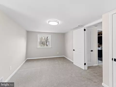 Bedroom - 204 E Mill Rd, Maple Shade, NJ 08052 photo 5 of 8