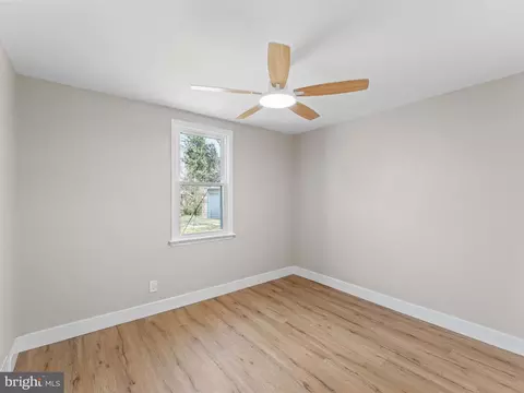 Bedroom - 204 E Mill Rd, Maple Shade, NJ 08052 photo 3 of 8