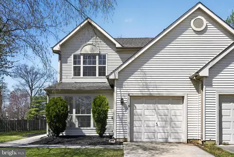 9 Dewberry Ln, Delran, NJ 08075