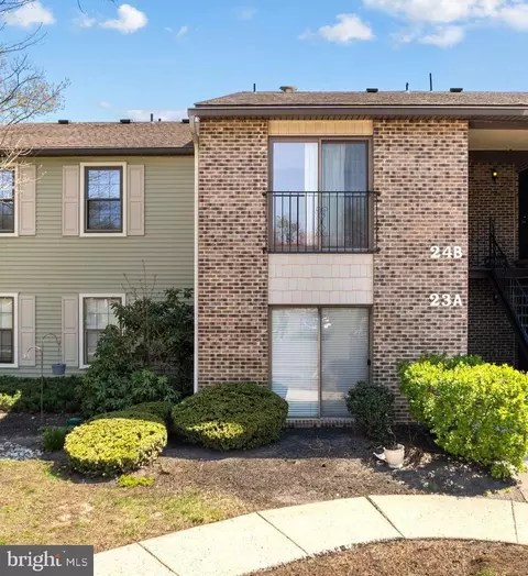 24 W B W Bluebell Ln, Mount Laurel, NJ 08054