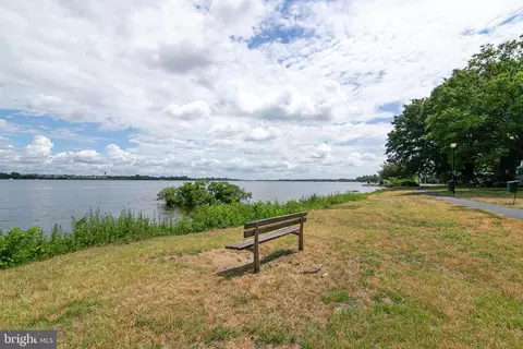 View/Area - 3045 Harbour Dr, Palmyra, NJ 08065 photo 1 of 3
