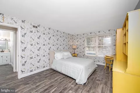 Bedroom - 3045 Harbour Dr, Palmyra, NJ 08065 photo 2 of 4