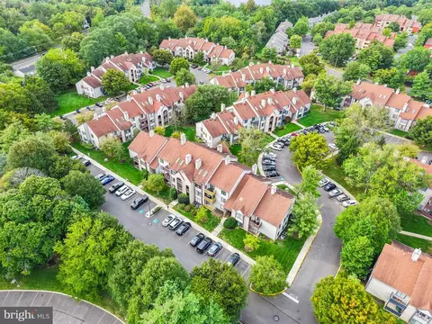 4610 B Aberdeen Dr, Mount Laurel, NJ 08054