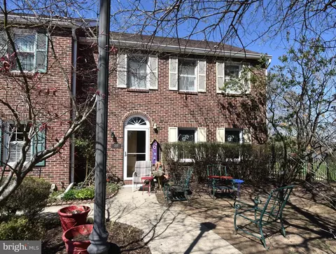 333 E Pearl St #9, Burlington, NJ 08016