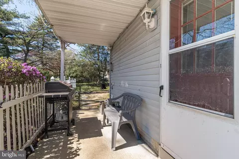 Exterior - 105 County Ave, Maple Shade, NJ 08052 photo 1 of 6