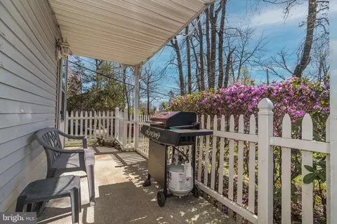 Exterior - 105 County Ave, Maple Shade, NJ 08052 photo 6 of 6