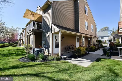 5304 B Adelaide Dr, Mount Laurel, NJ 08054