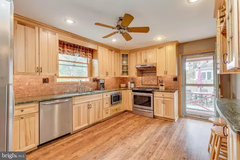 85 Powhatan Trl, Medford Lakes, NJ 08055